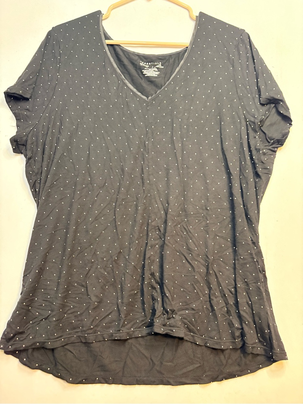 Alfani Essentials V-Neck Dot Intimates Tee